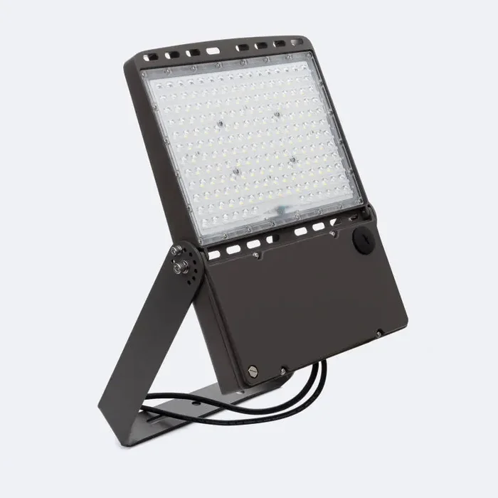 1-10V Dimmable 240W Premium LED Floodlight INVENTRONICS 160lm/W Pyros – Ledkia
