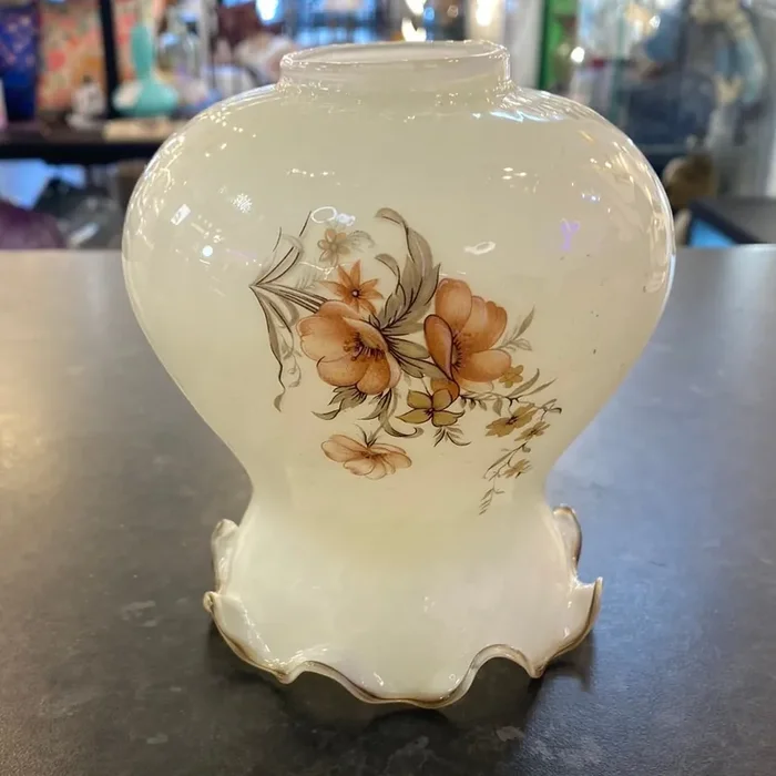 (22) Unknown Fitting – Flower Patterned Shade for spring clip