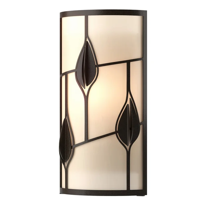 Alison’s Leaves One Light Wall Sconce in Oil Rubbed Bronze (39|205420-SKT-14-BB0420)