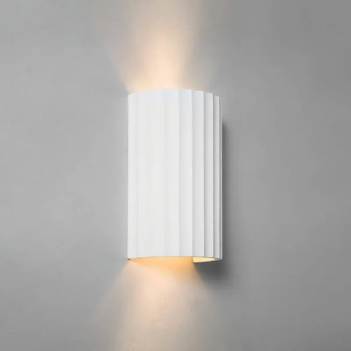 Astro Kymi 220 Up & Down Wall Light – Online Lighting