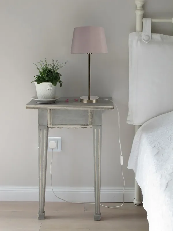 Cedar Round Base Table Lamp Without Shade