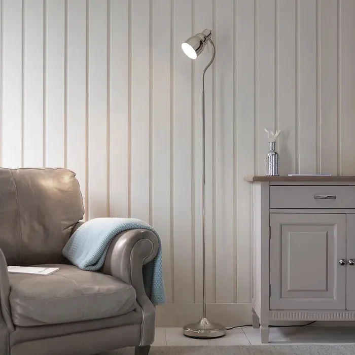 Classic Flexi Reader Floor Lamp in Bright Nickel (0711CLA108127)
