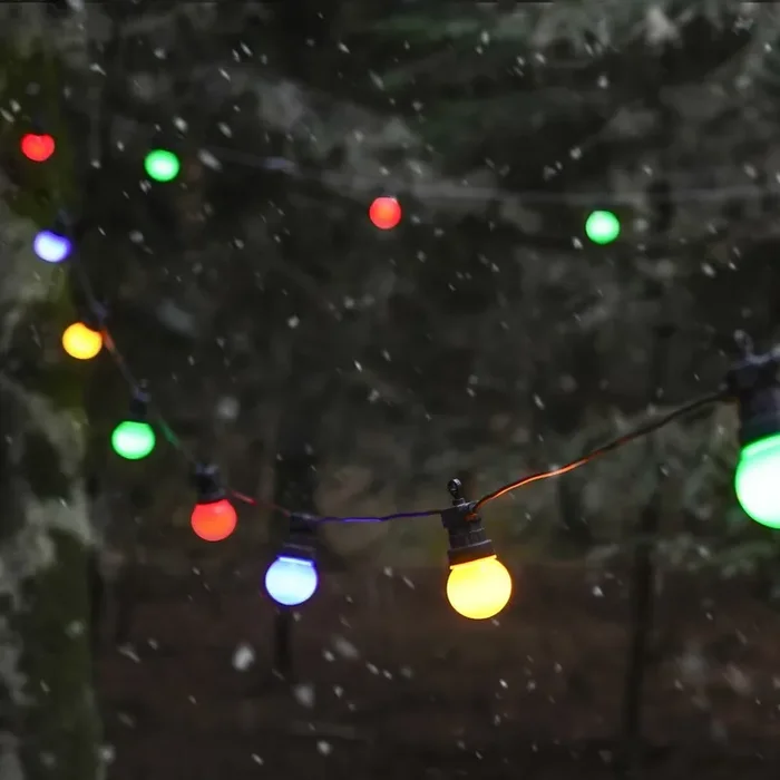 Connectable Outdoor Festoon Lighting