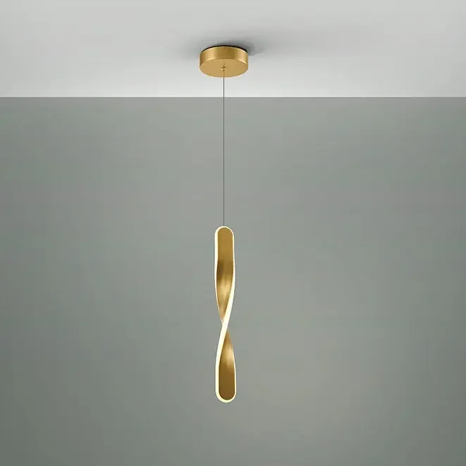 Emra Twist Pendant