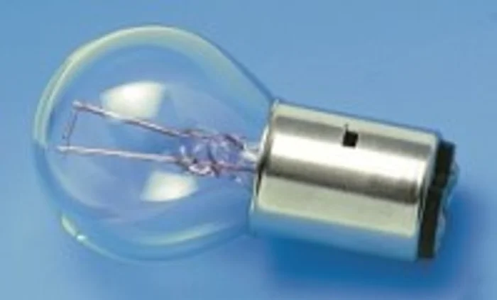 Hikari M-04024 IL 6V 30W BA20D