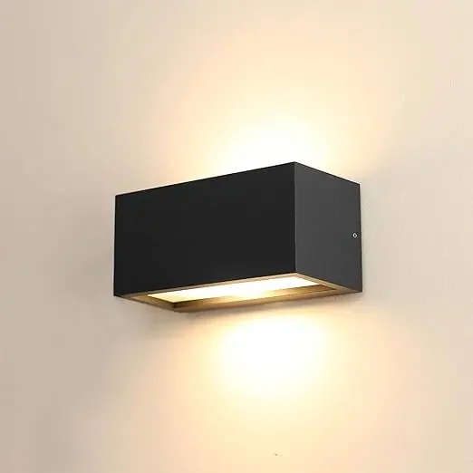 Modern Outdoor Wall Lantern – IP54 Waterproof E27 Wall Light – UK