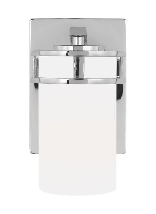 Robie Collection – One Light Wall / Bath Sconce | Finish: Chrome – 4121601-05