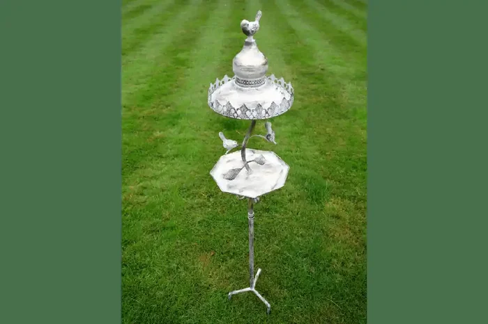 Traditional Victorian Style Iron Bird Feeder with Gilt Detail and Prongs for Garden Mounting
