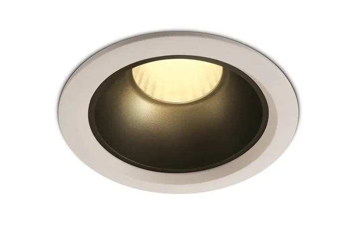 White 20W Recessed Dark Light LED spot with black and brass reflector, IP20.