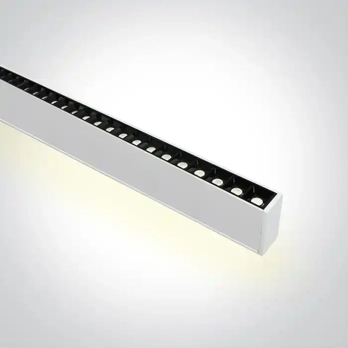 White 40W UGR17 Linear system with with 48 LED spots and 20W uplight for suspended installation, ideal for offices.